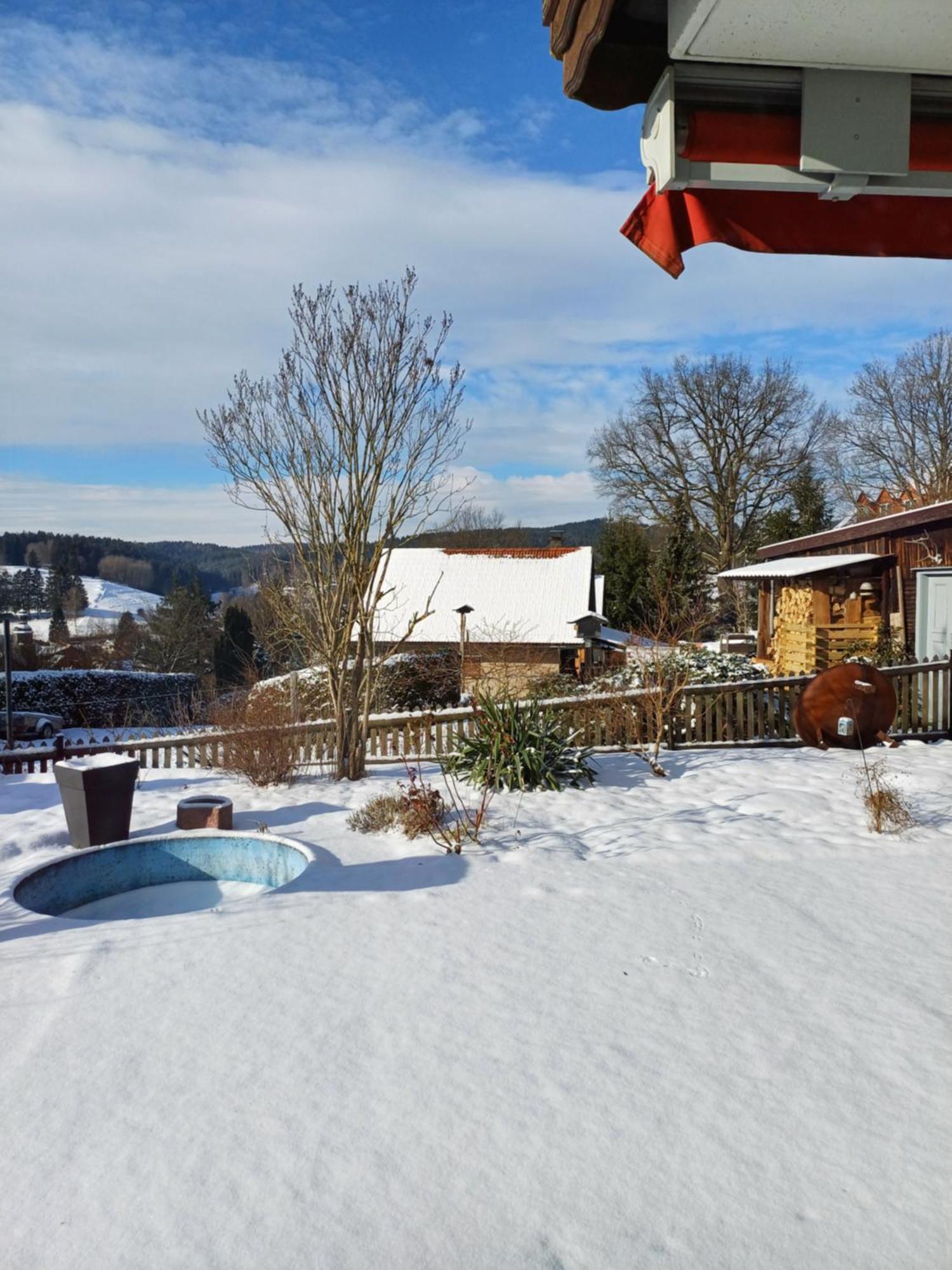 Thueringer Zimmer Suhl Exterior photo